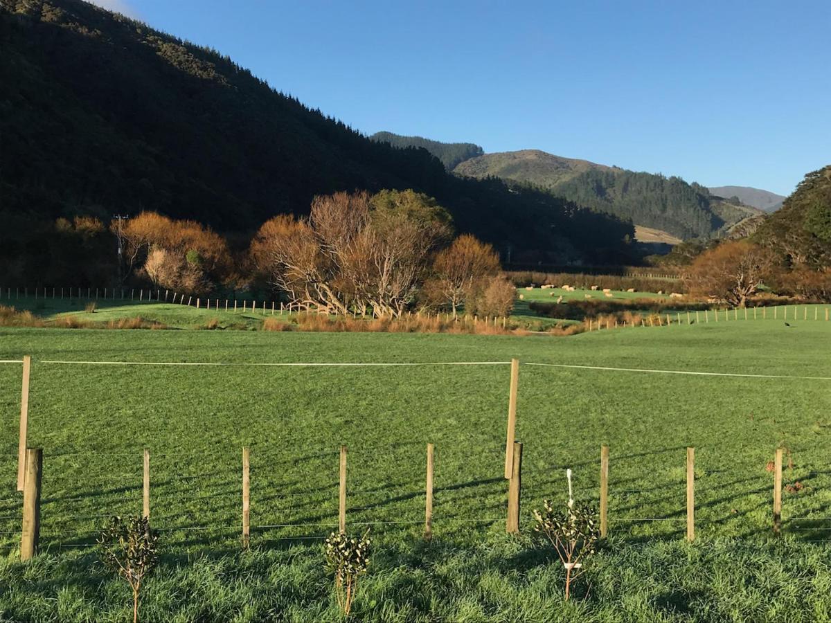 Narrow Neck Creek Farmstay And B&B Upper Hutt Exterior foto